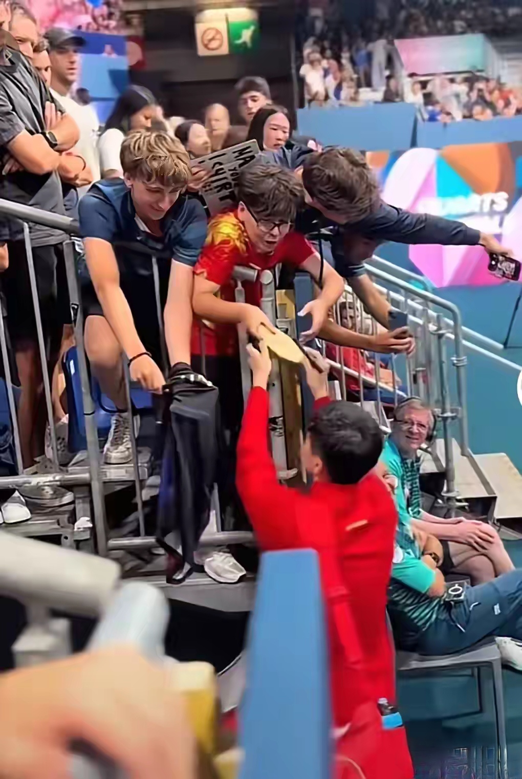 韩国队险胜葡萄牙队，马龙高光表现